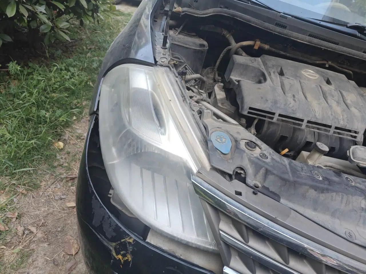 Nissan Tiida Sedan 2008 1.6L Automatic Smart Version — миниатюра 7