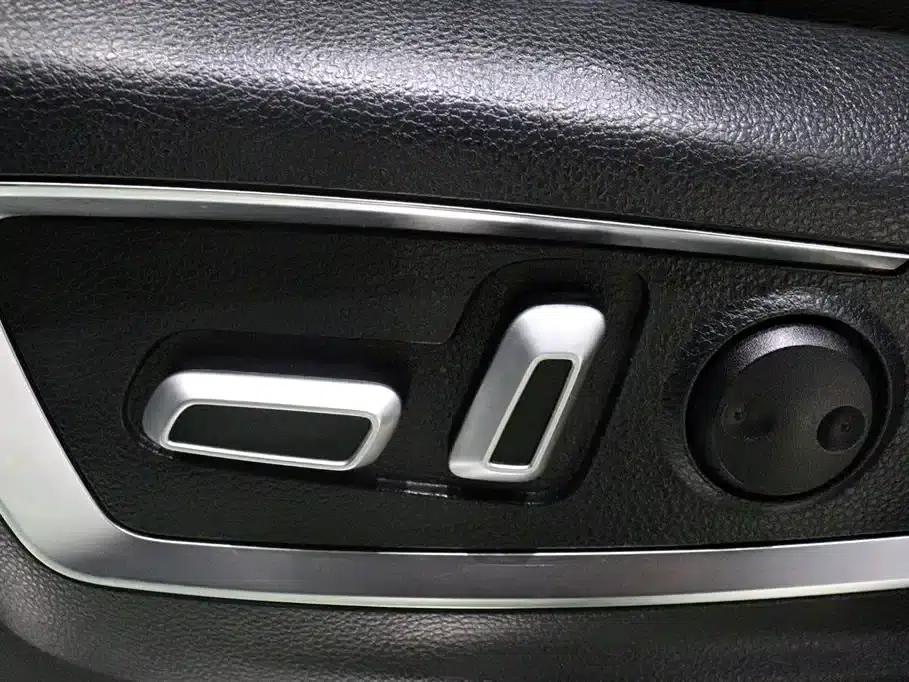 Maxus G20 2021 PLUS 2.0T Gasoline Automatic Luxury Edition — миниатюра 26