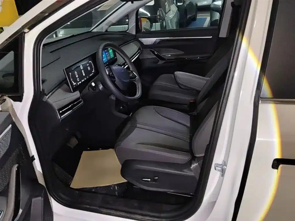 Everyone 7 2024 Facelift Super Hybrid Long Range Enjoy Edition — миниатюра 15