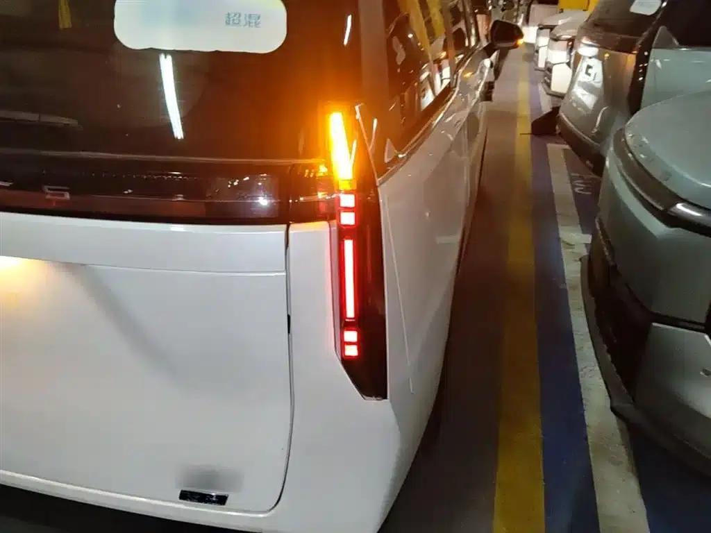 Everyone 7 2024 Facelift Super Hybrid Long Range Enjoy Edition — миниатюра 8
