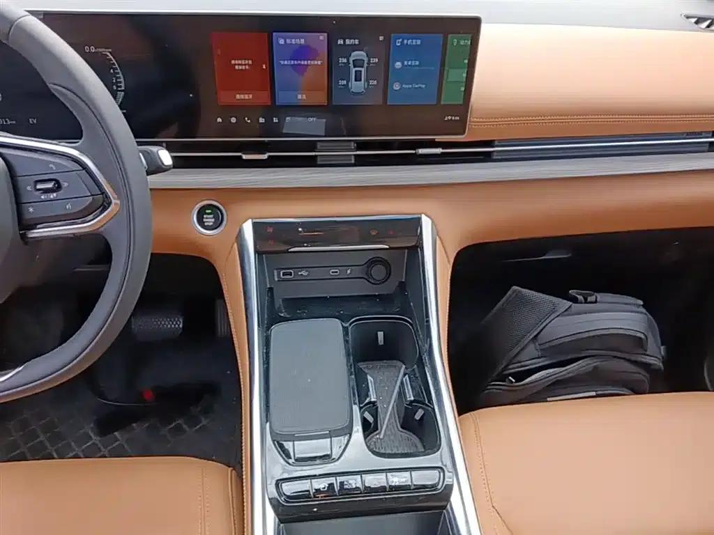 Maxus G50 Plug-in Hybrid 2025 Navigator Edition — миниатюра 13