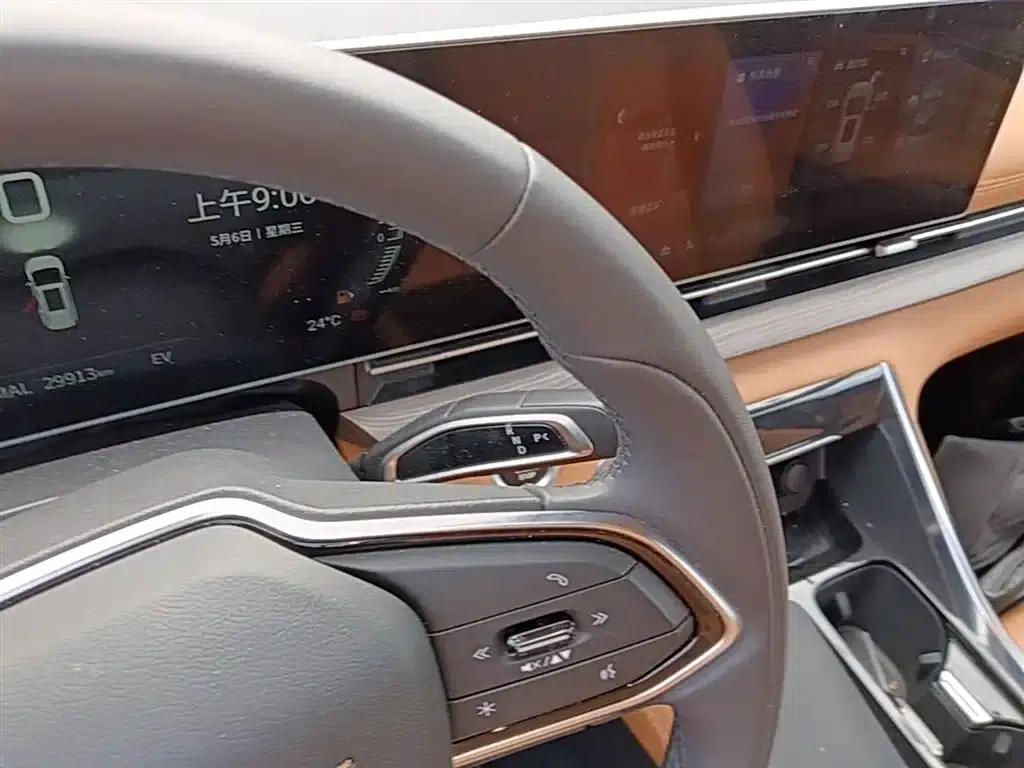 Maxus G50 Plug-in Hybrid 2025 Navigator Edition — миниатюра 14