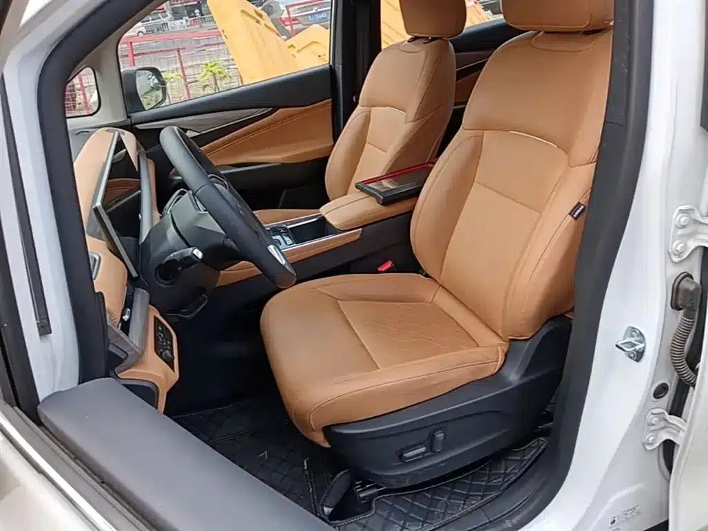 Maxus G50 Plug-in Hybrid 2025 Navigator Edition — миниатюра 15