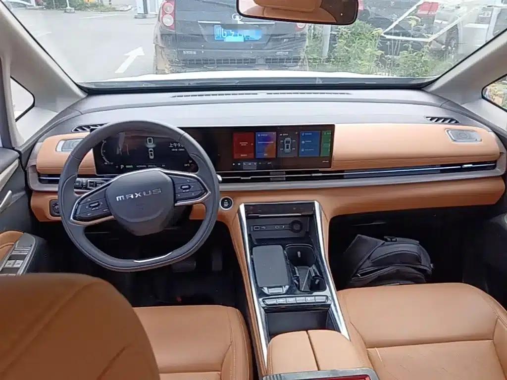 Maxus G50 Plug-in Hybrid 2025 Navigator Edition — миниатюра 10