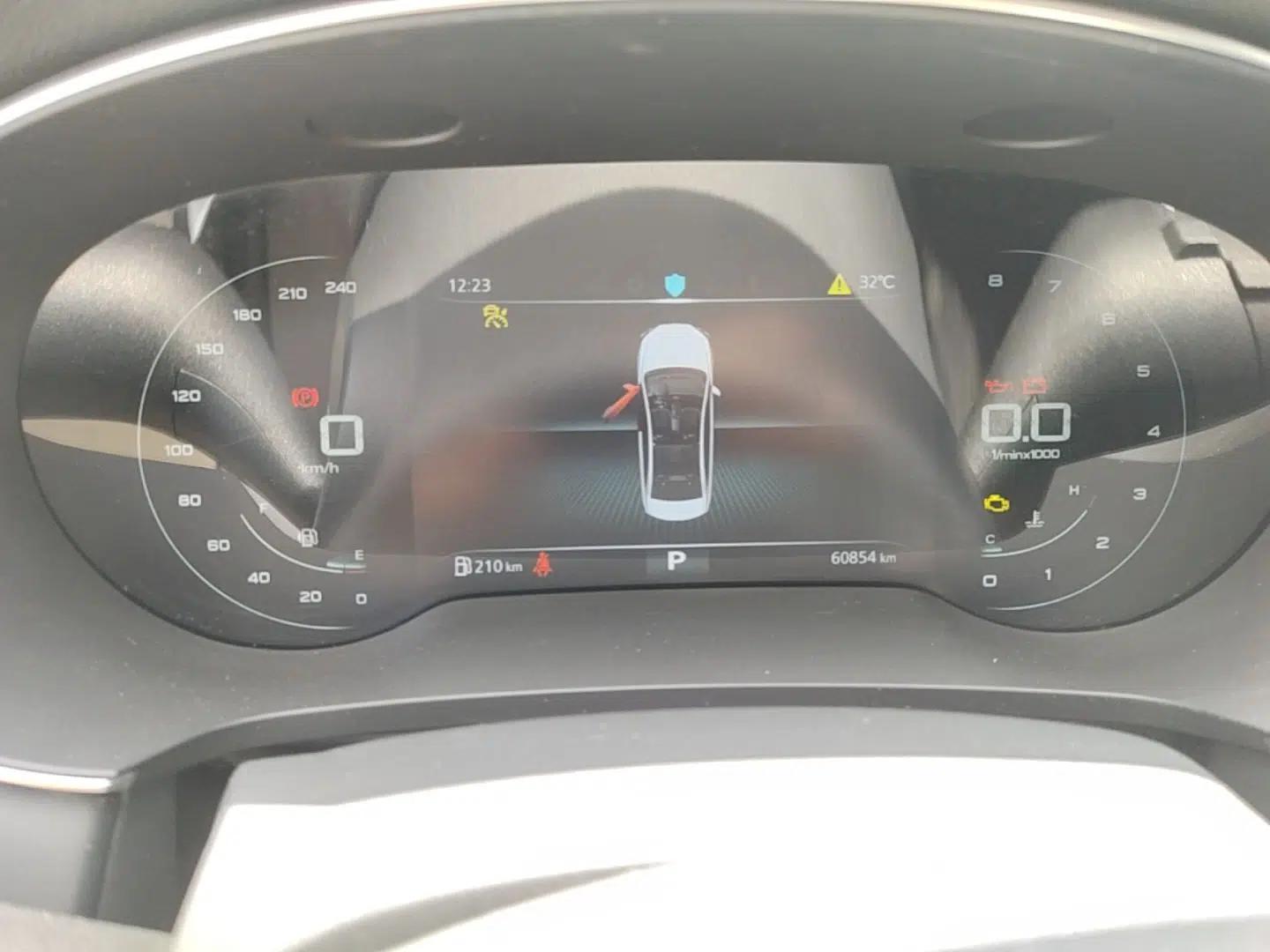 Roewe i6 MAX 2020 300TGI Automatic "Swell Cool Smart Drive" Edition — миниатюра 15