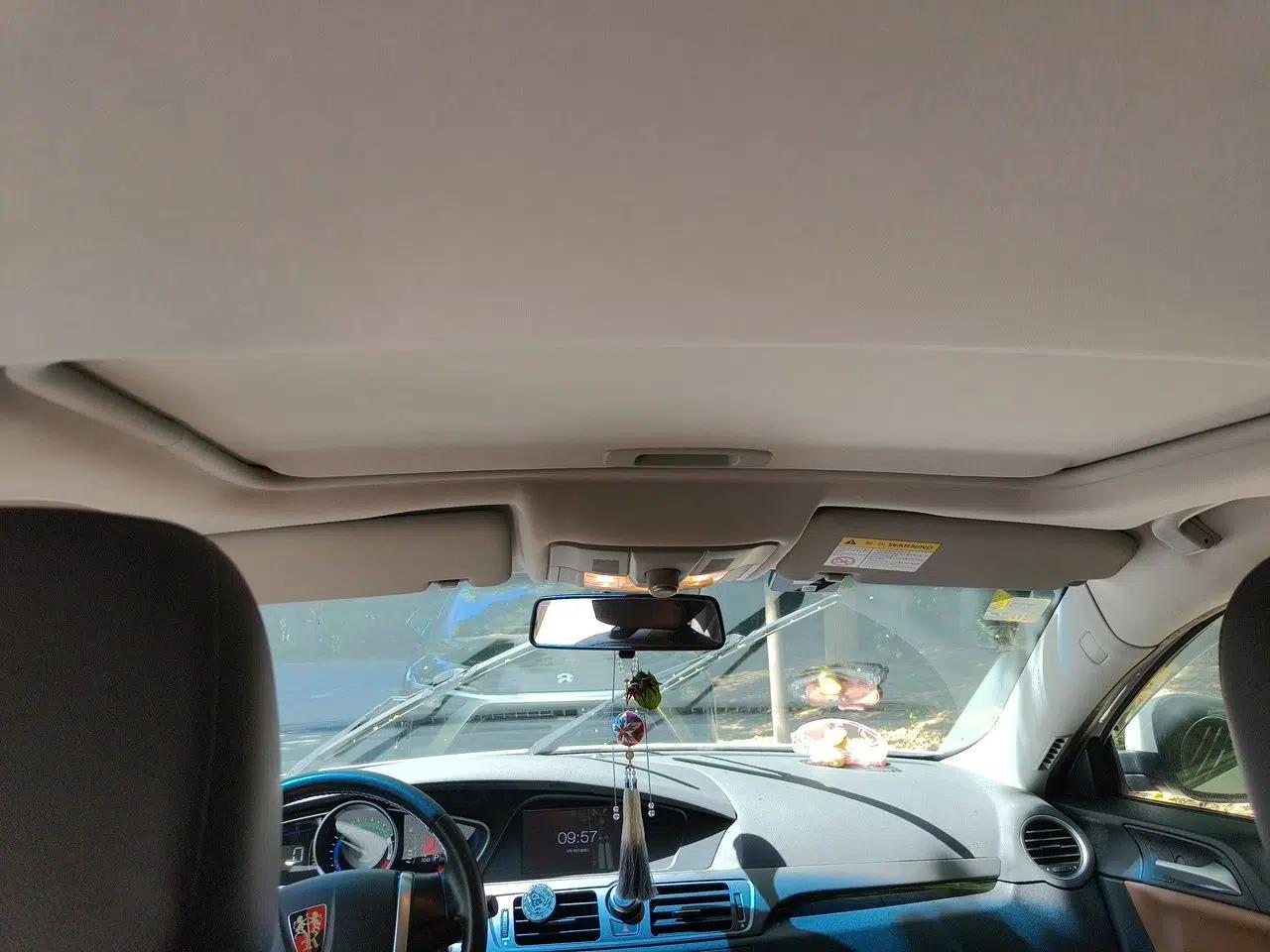 Roewe e550 2016 Deluxe Edition — миниатюра 19
