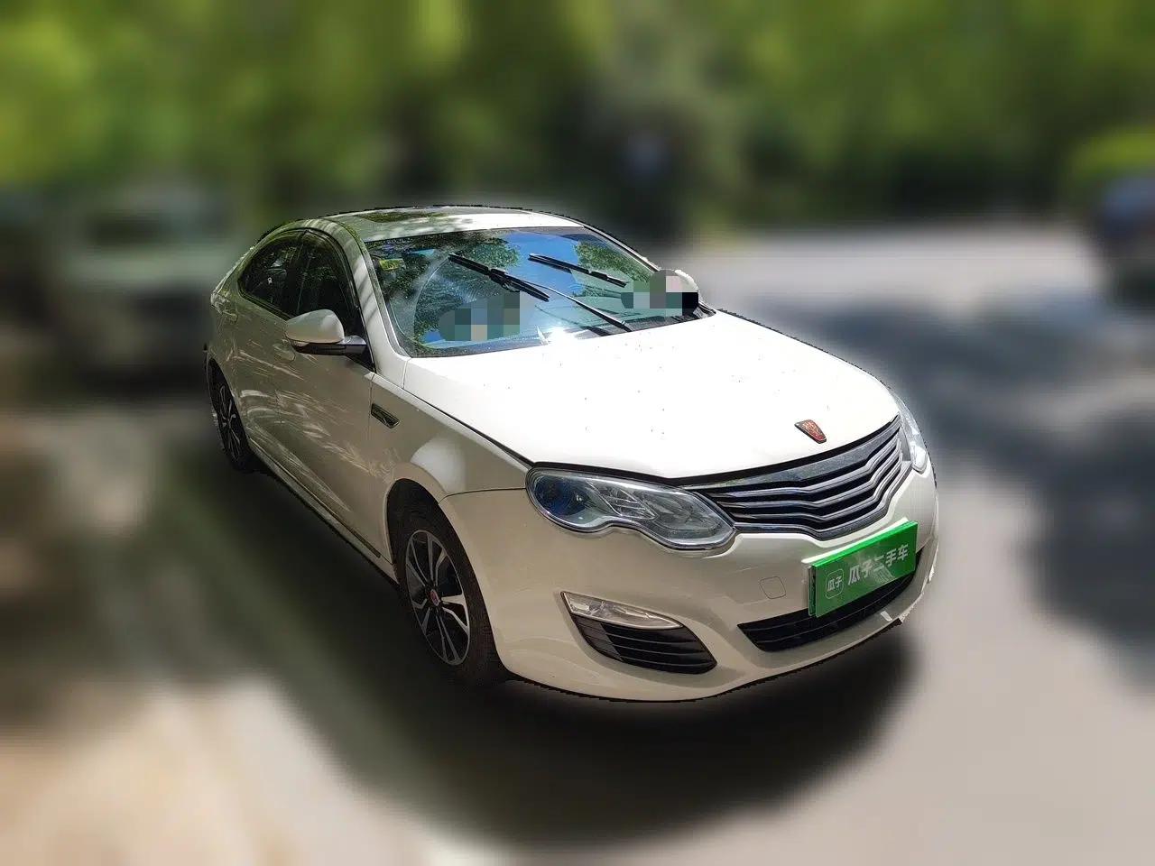 Roewe e550 2016 Deluxe Edition — миниатюра 3