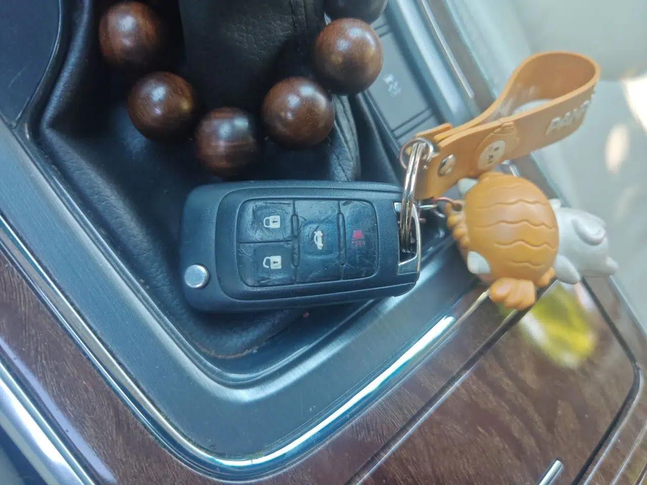 Roewe e950 2016 1.4T Luxury Edition — миниатюра 9