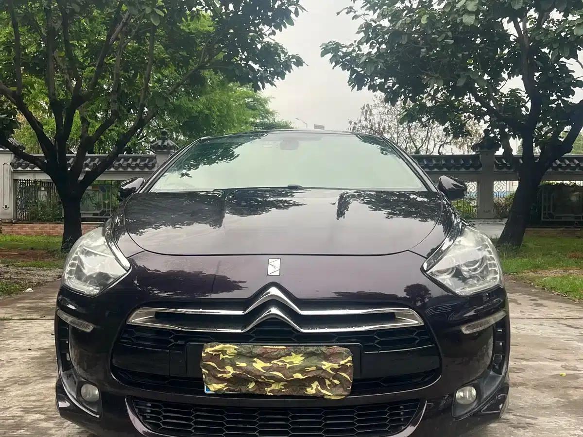 DS 5 2014 1.6T Luxury Edition THP160 — миниатюра 2