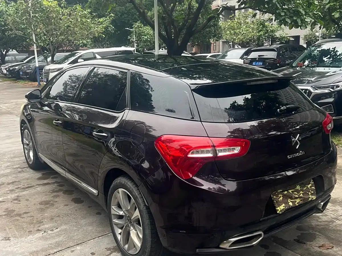 DS 5 2014 1.6T Luxury Edition THP160 — миниатюра 12