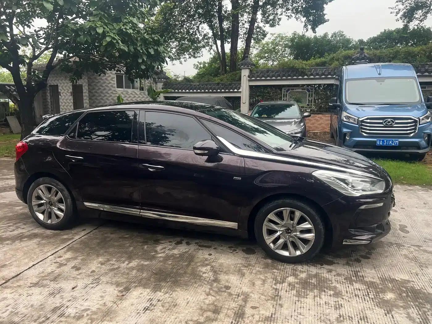 DS 5 2014 1.6T Luxury Edition THP160 — миниатюра 5