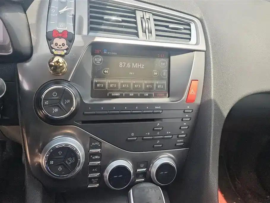 DS 5 2013 1.6T Luxury Edition THP160 — миниатюра 13