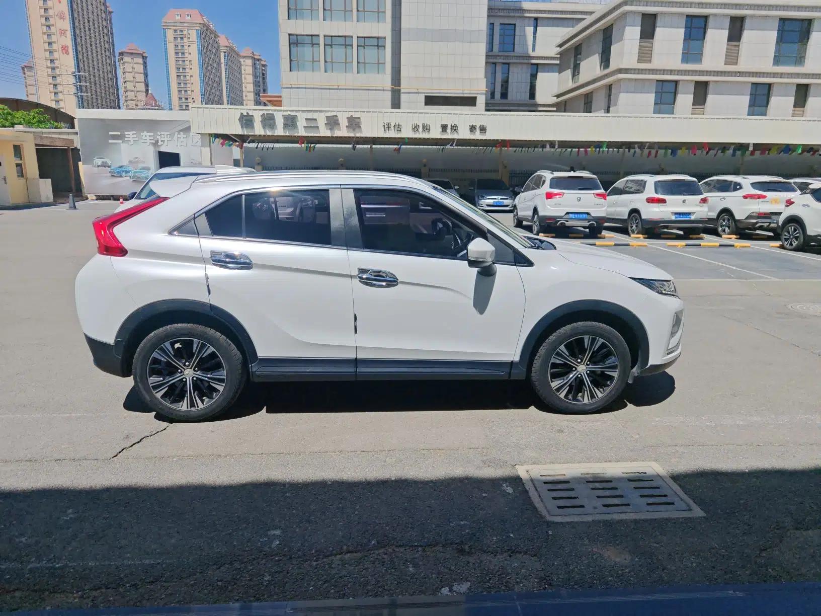 Mitsubishi Eclipse Cross 2019 1.5T CVT Two-Wheel Drive Fearless Edition China VI Standard — миниатюра 6