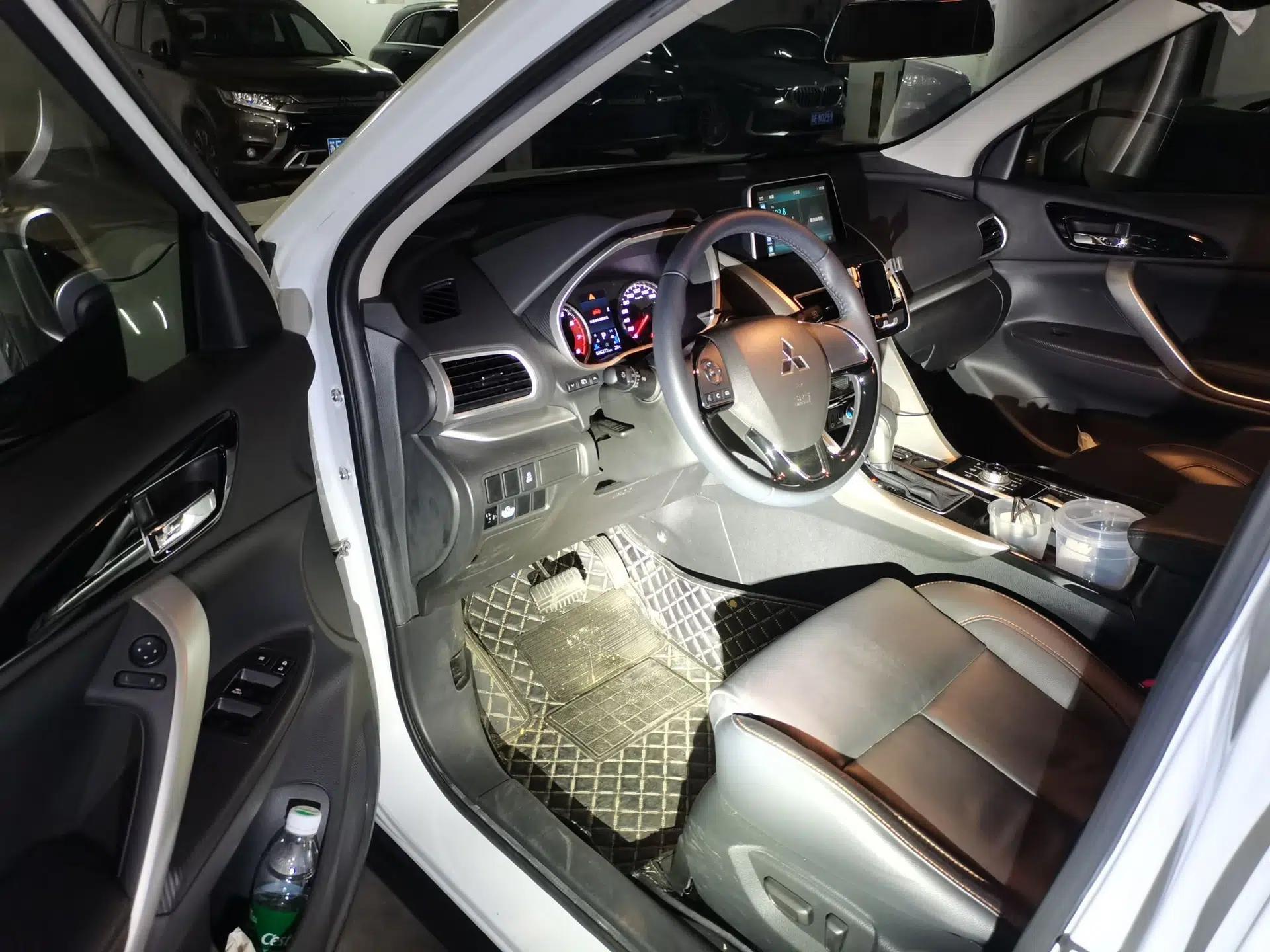 Mitsubishi Eclipse Cross 2019 1.5T CVT Two-Wheel Drive Dream Edition China VI Standard — миниатюра 13