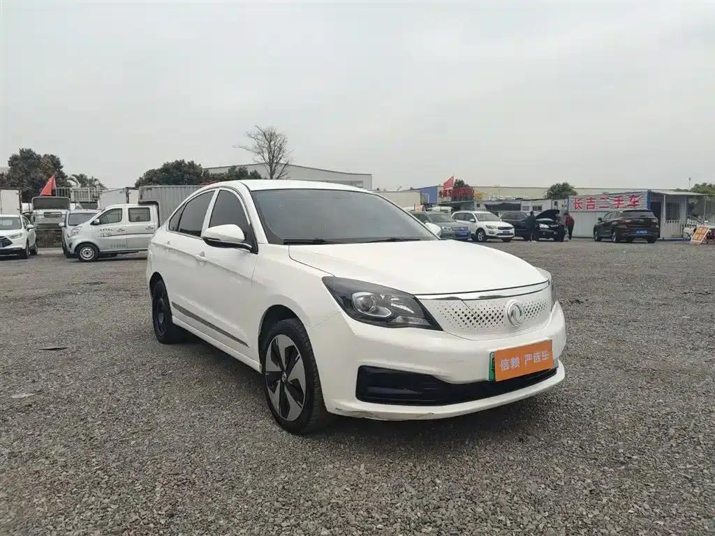 Dongfeng Fengshen E70 2022 500 PLUS Super Enjoy Edition — миниатюра 2