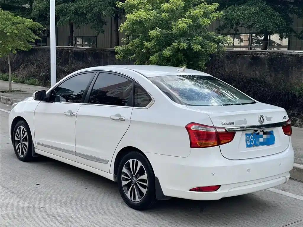 Dongfeng Fengshen A60 2016 Model 1.5L Automatic Deluxe — миниатюра 4