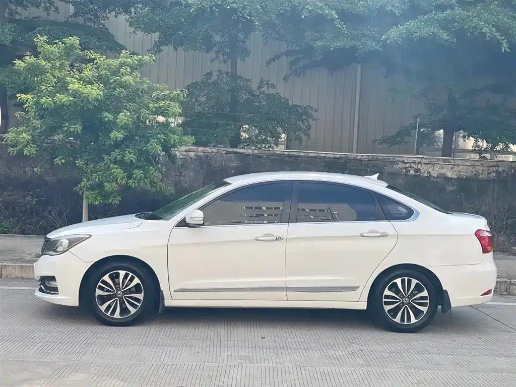 Dongfeng Fengshen A60 2016 Model 1.5L Automatic Deluxe — миниатюра 8