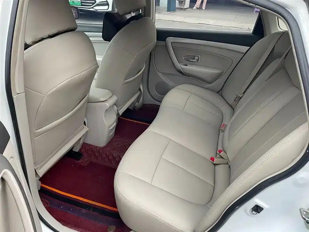 Dongfeng Fengshen A60 2016 Model 1.5L Automatic Deluxe — миниатюра 10