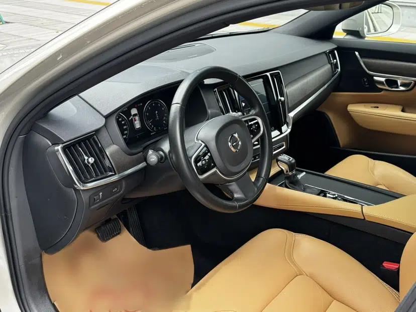 Volvo V90 2019 Cross Country T5 AWD Smart Range Version China V Standard — миниатюра 31