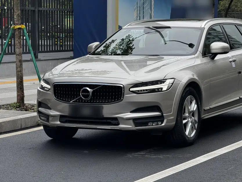 Volvo V90 2019 Cross Country T5 AWD Smart Range Version China V Standard — миниатюра 8