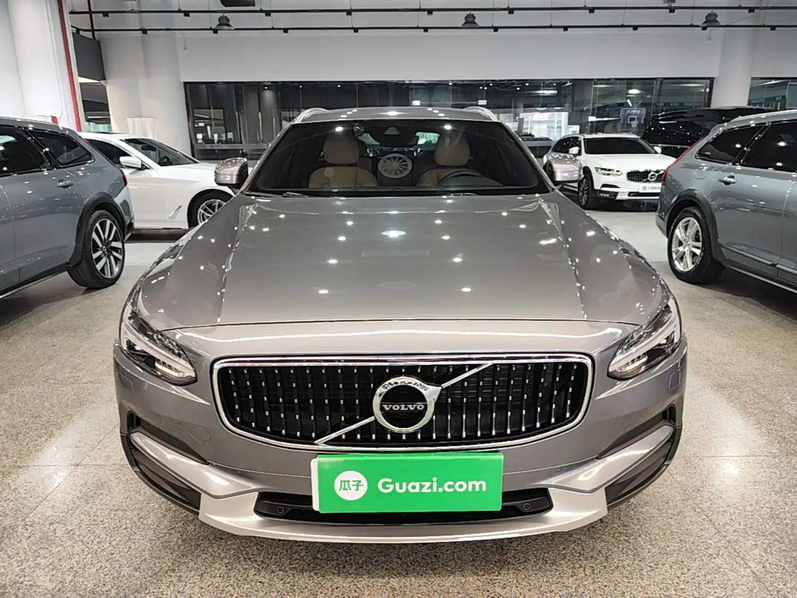 Volvo V90 2017 Cross Country T5 AWD Smart Range Edition — миниатюра 2