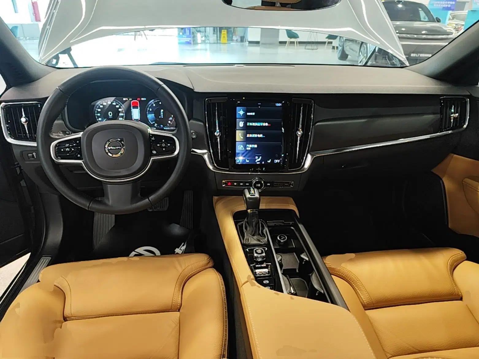 Volvo V90 2017 Cross Country T5 AWD Smart Range Edition — миниатюра 13