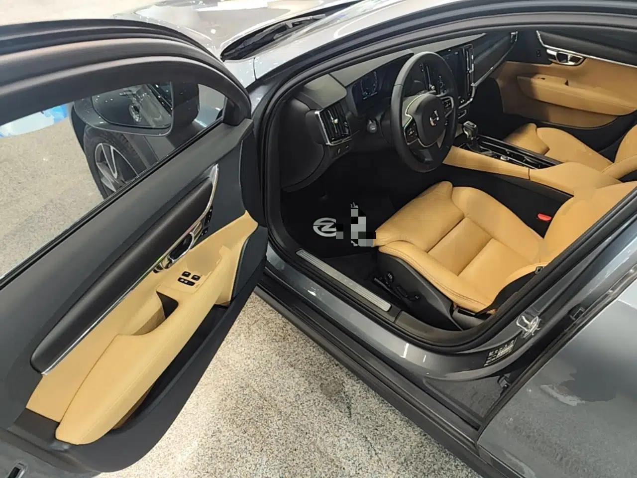 Volvo V90 2017 Cross Country T5 AWD Smart Range Edition — миниатюра 19