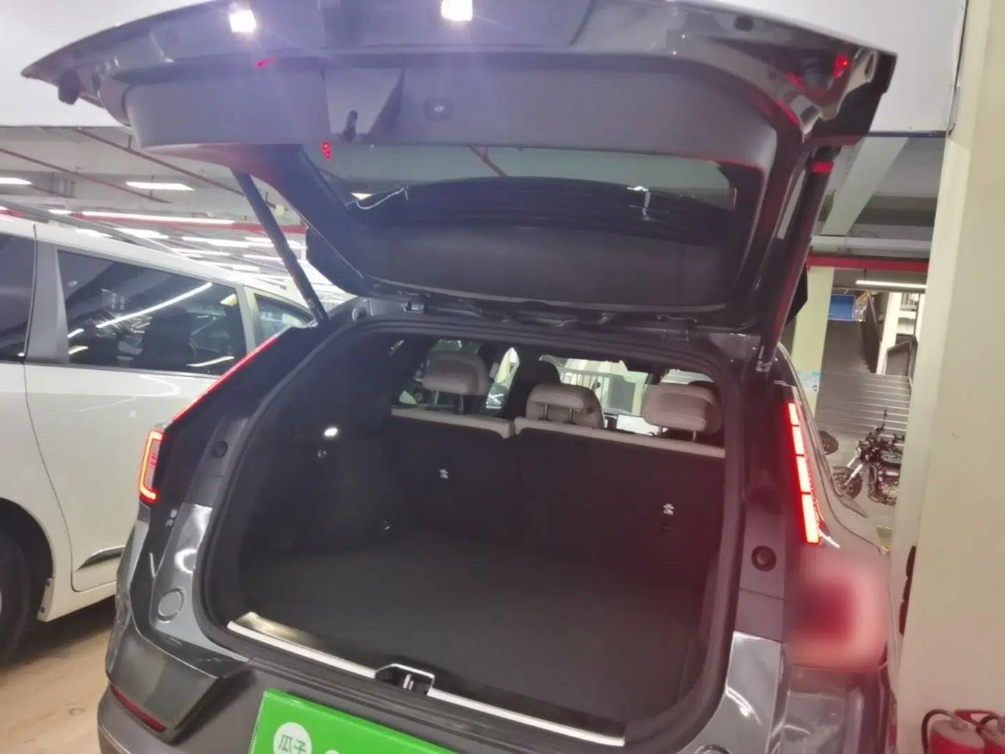 Volvo XC70 Plug-in Hybrid 2026 Model Four-Wheel Drive Long-Range Ultra — миниатюра 21