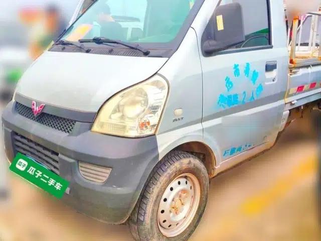 Wuling Rongguang Small Truck 2018 1.5L New Card Single-Row L3C
