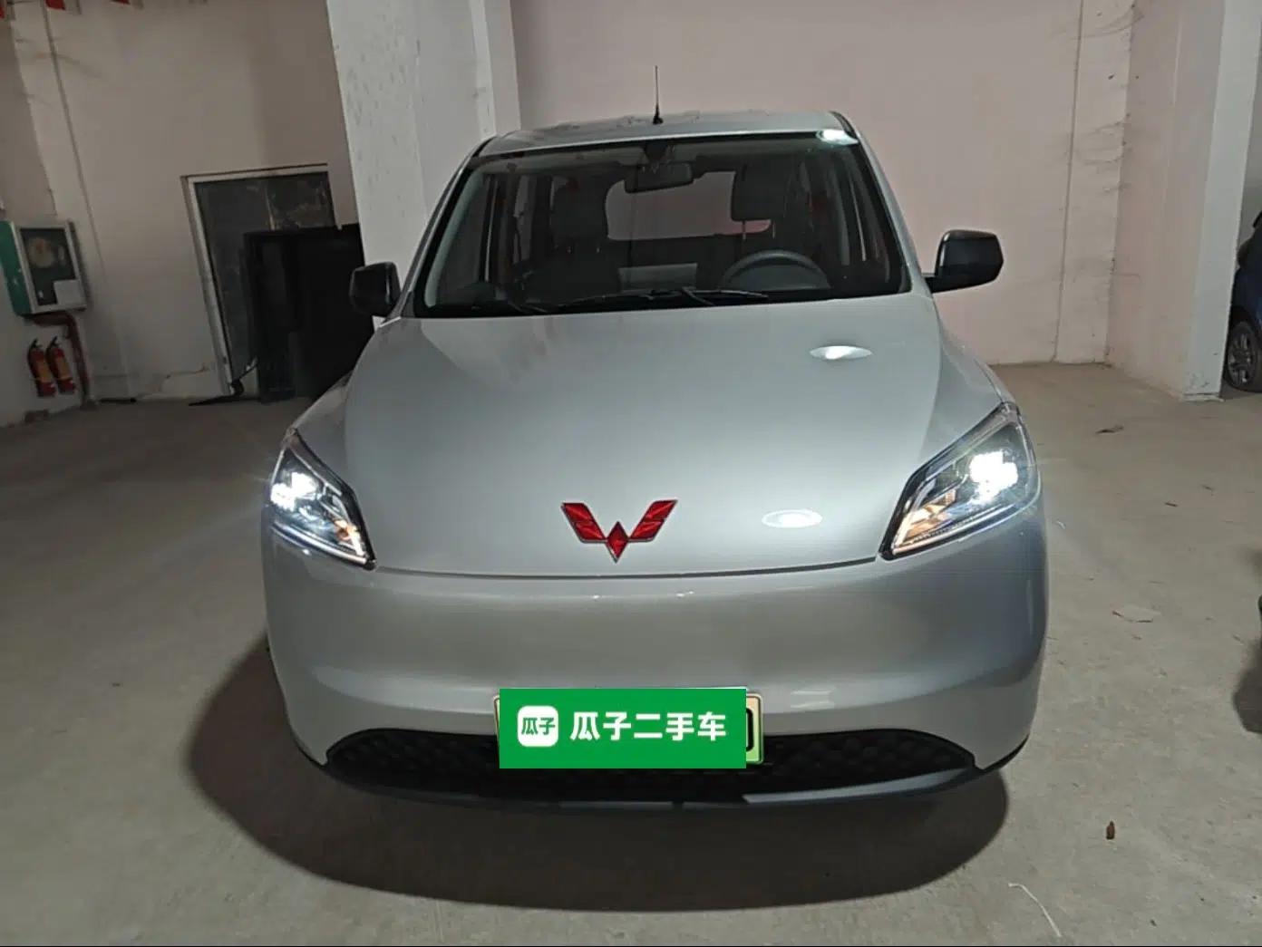 Wuling Hongguang New Energy 2024 All-Electric Model 300KM Standard Version — миниатюра 2