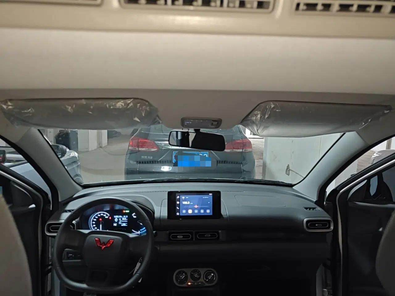 Wuling Hongguang New Energy 2024 All-Electric Model 300KM Standard Version — миниатюра 20
