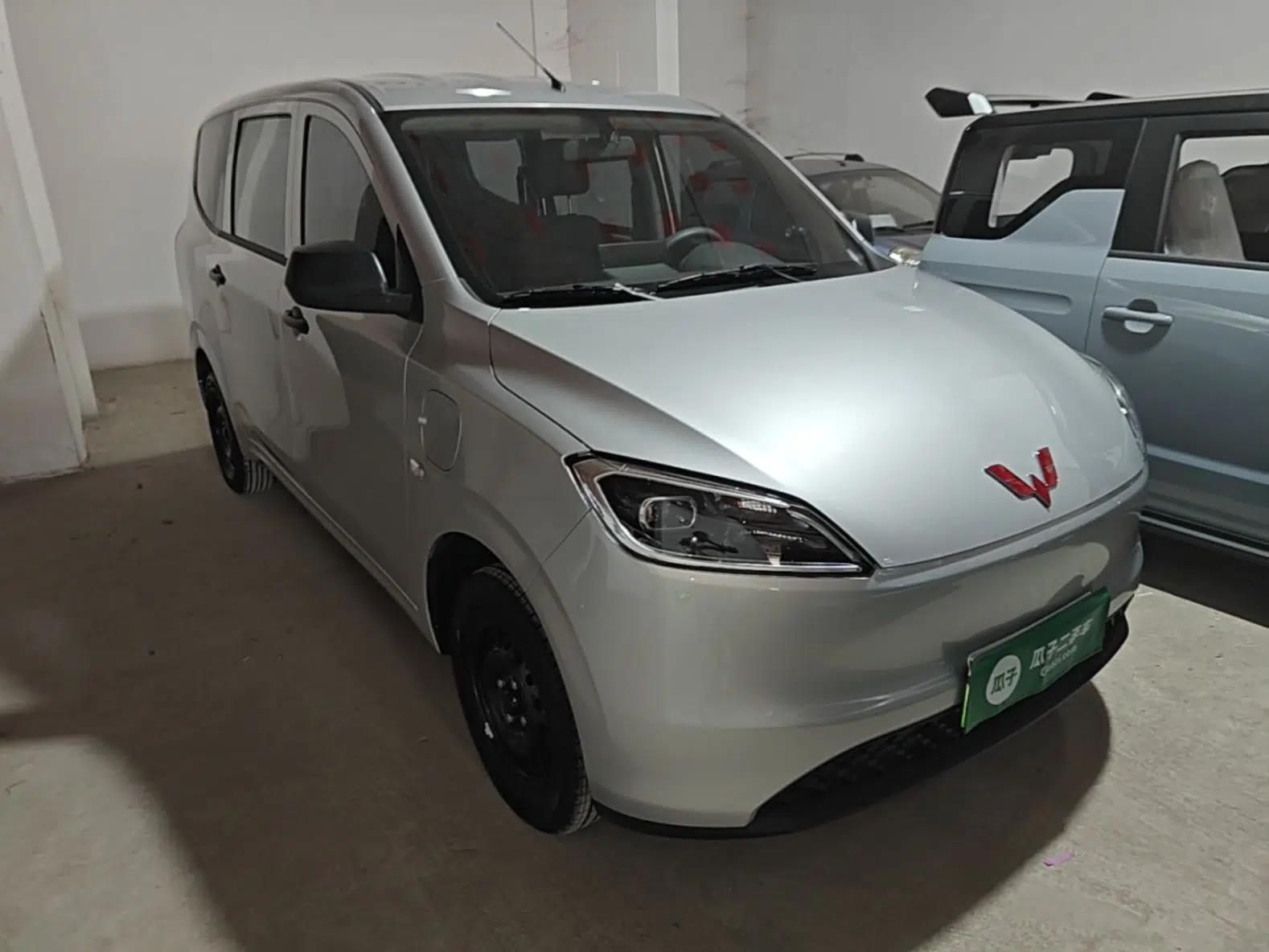 Wuling Hongguang New Energy 2024 All-Electric Model 300KM Standard Version — миниатюра 6