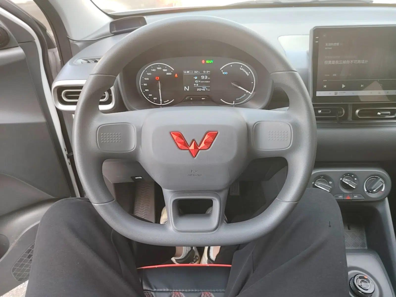 Wuling Hongguang New Energy 2024 All-Electric Model 300KM Standard Version — миниатюра 14