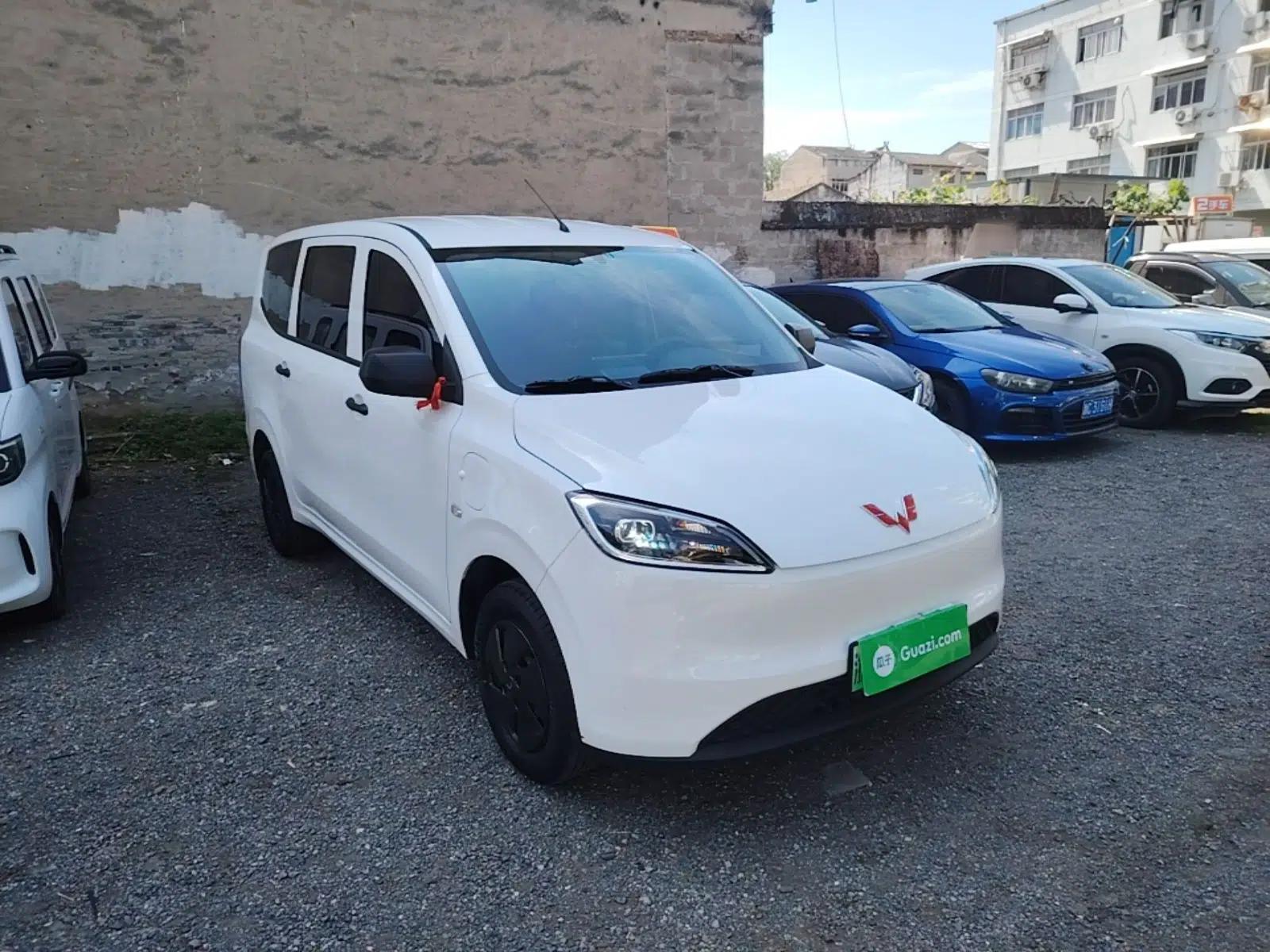 Wuling Hongguang New Energy 2024 All-Electric Model 300KM Standard Version — миниатюра 3