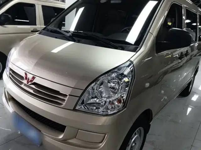 Wuling Rongguang S 2023 1.5L Base Version 5/7 Seats