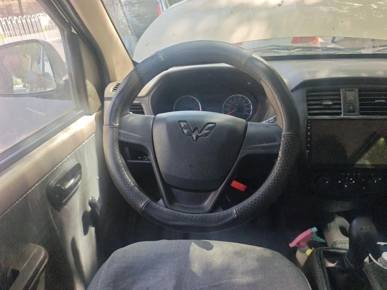 Wuling Rongguang S 2023 1.5L Base Version 5/7 Seats — миниатюра 11
