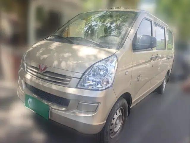 Wuling Rongguang S 2023 1.5L Base Version 5/7 Seats