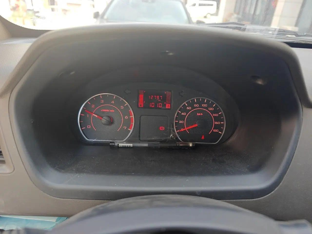 Wuling Rongguang S 2023 1.5L Base Version 5/7 Seats — миниатюра 12