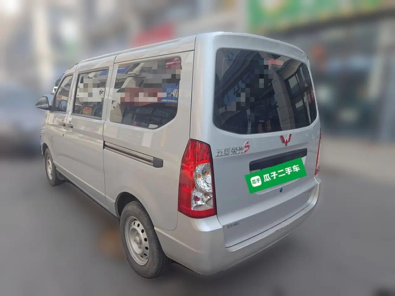 Wuling Rongguang S 2023 1.5L Base Version 5/7 Seats — миниатюра 4