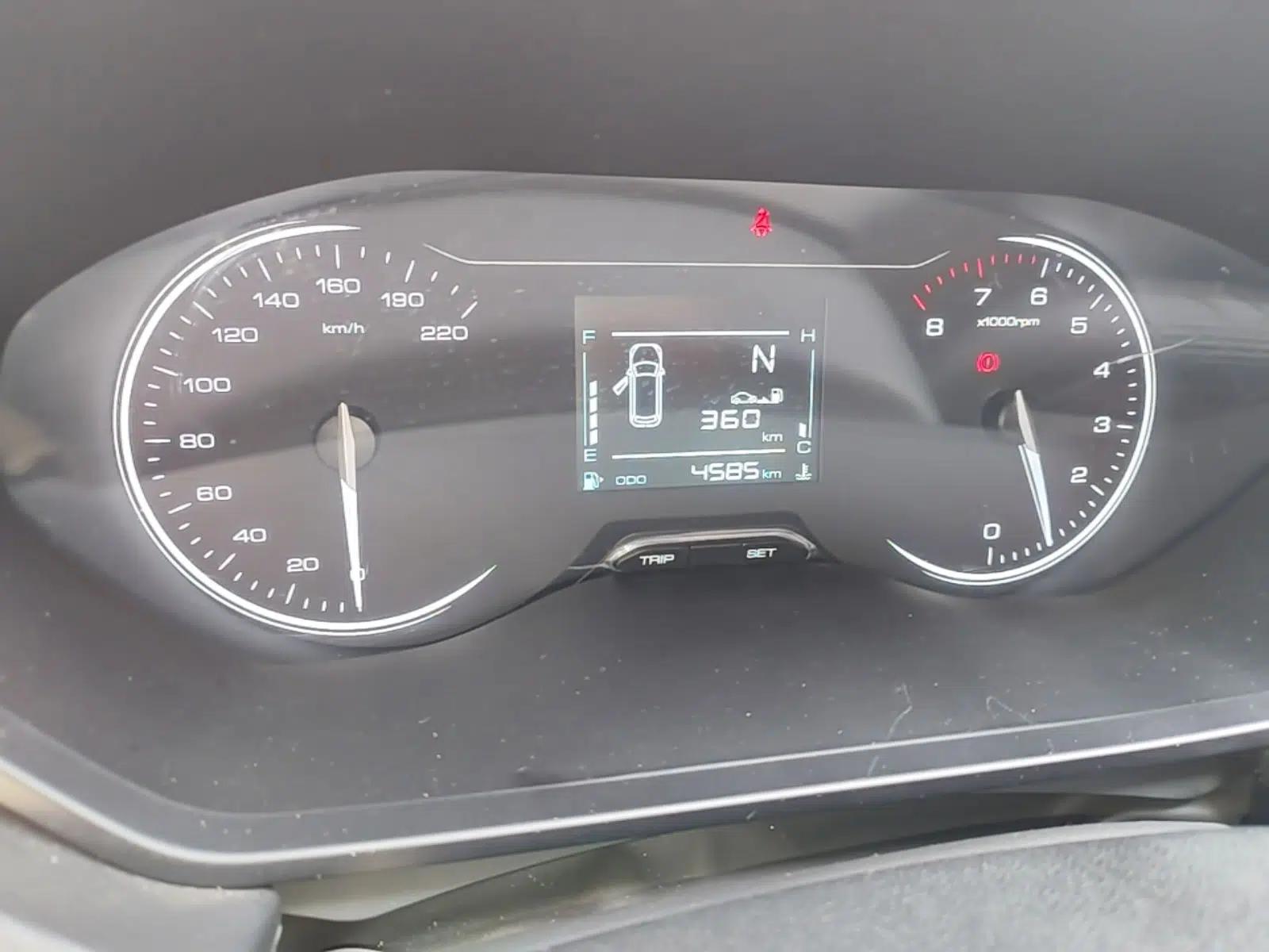 Wuling Alvez 2022 1.5L Manual Free-Style Model — миниатюра 15