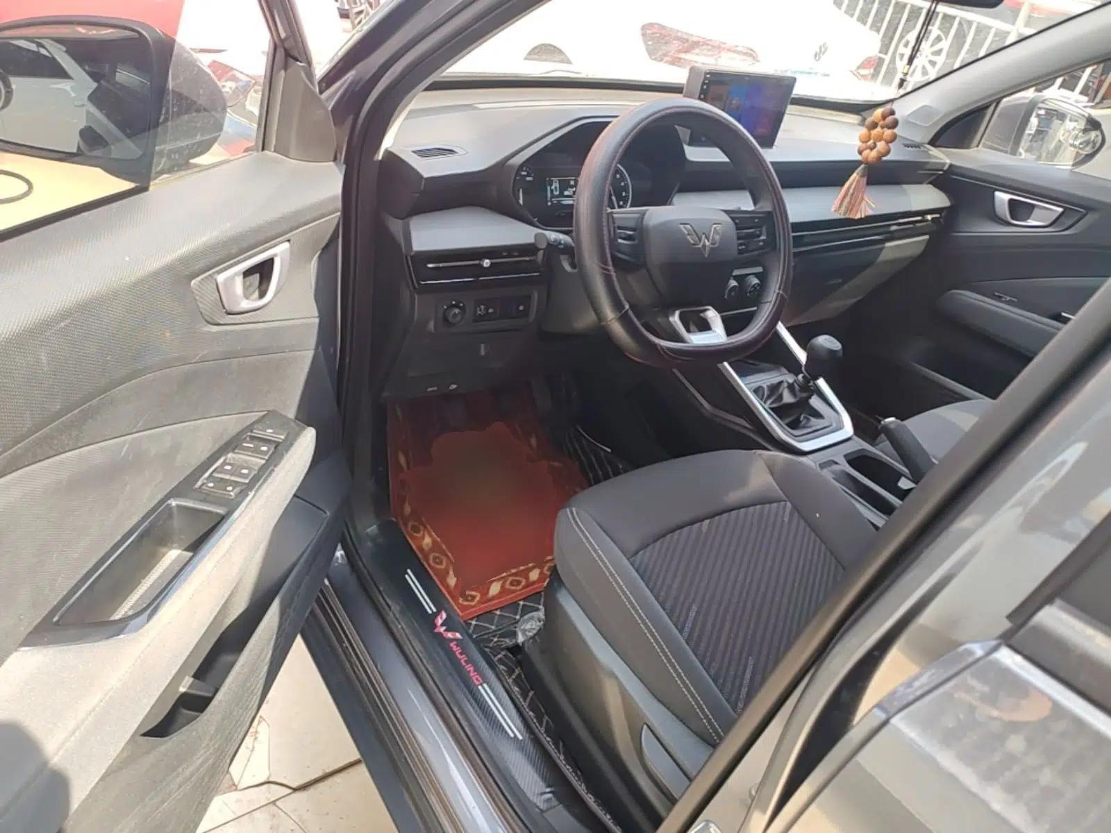 Wuling Alvez 2022 1.5L Manual Free-Style Model — миниатюра 19