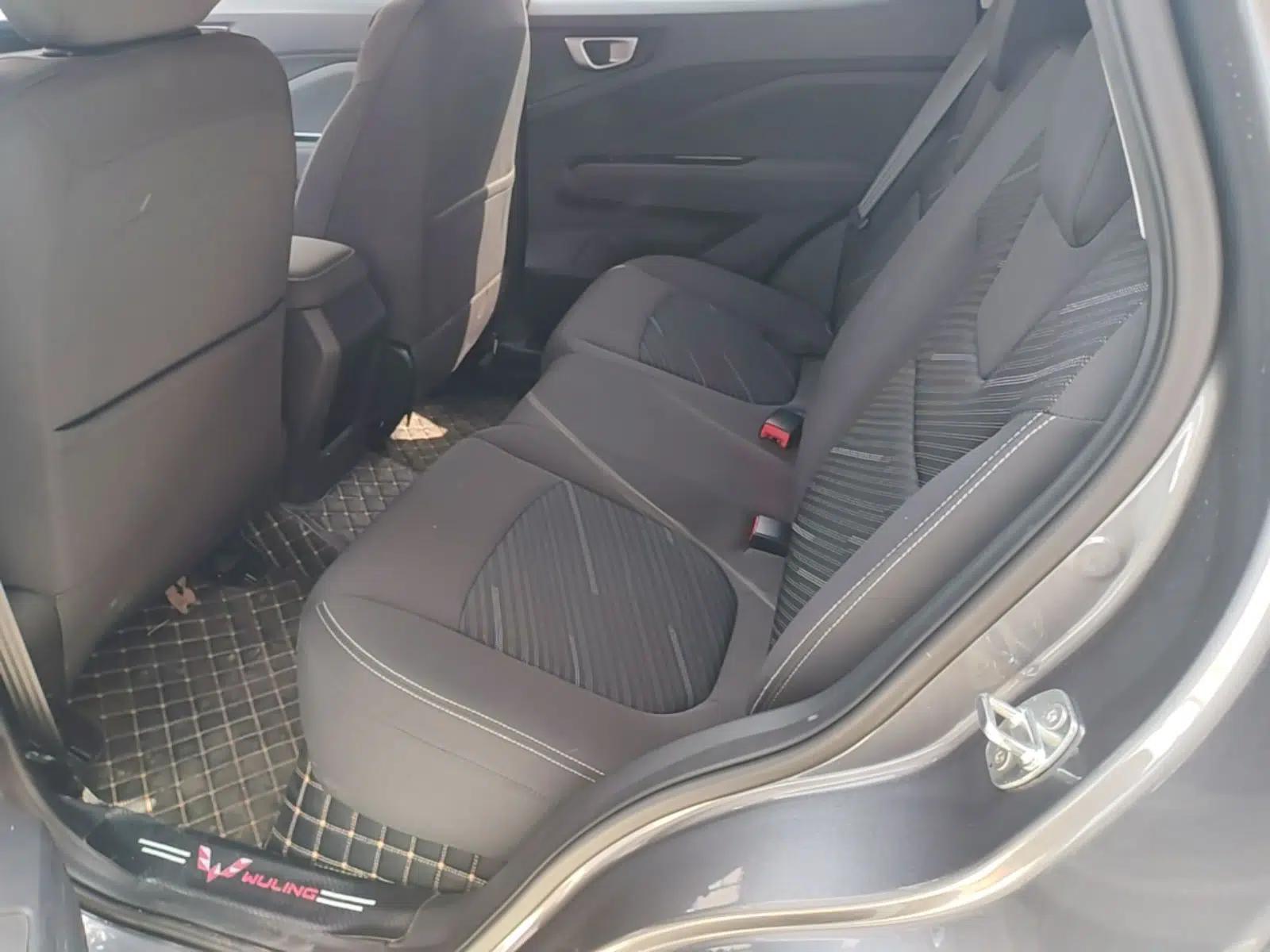 Wuling Alvez 2022 1.5L Manual Free-Style Model — миниатюра 20