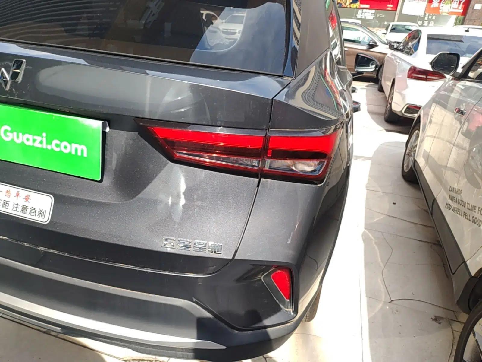 Wuling Alvez 2022 1.5L Manual Free-Style Model — миниатюра 7