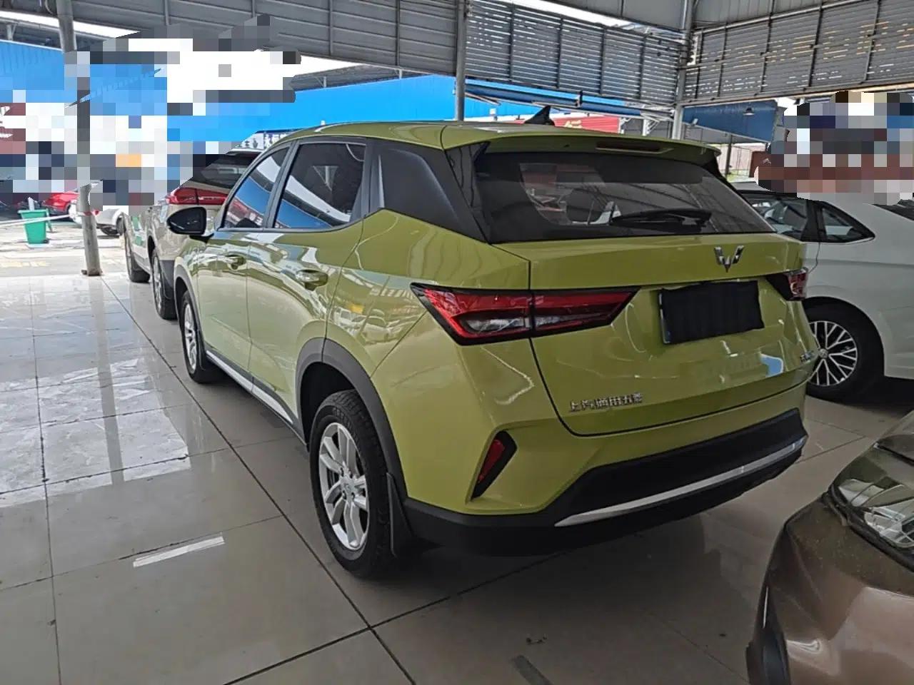 Wuling Alvez 2022 1.5L CVT Comfort Edition — миниатюра 4