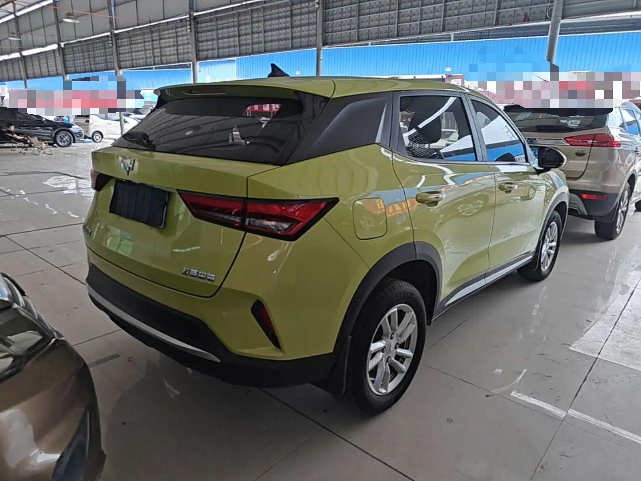 Wuling Alvez 2022 1.5L CVT Comfort Edition — миниатюра 6