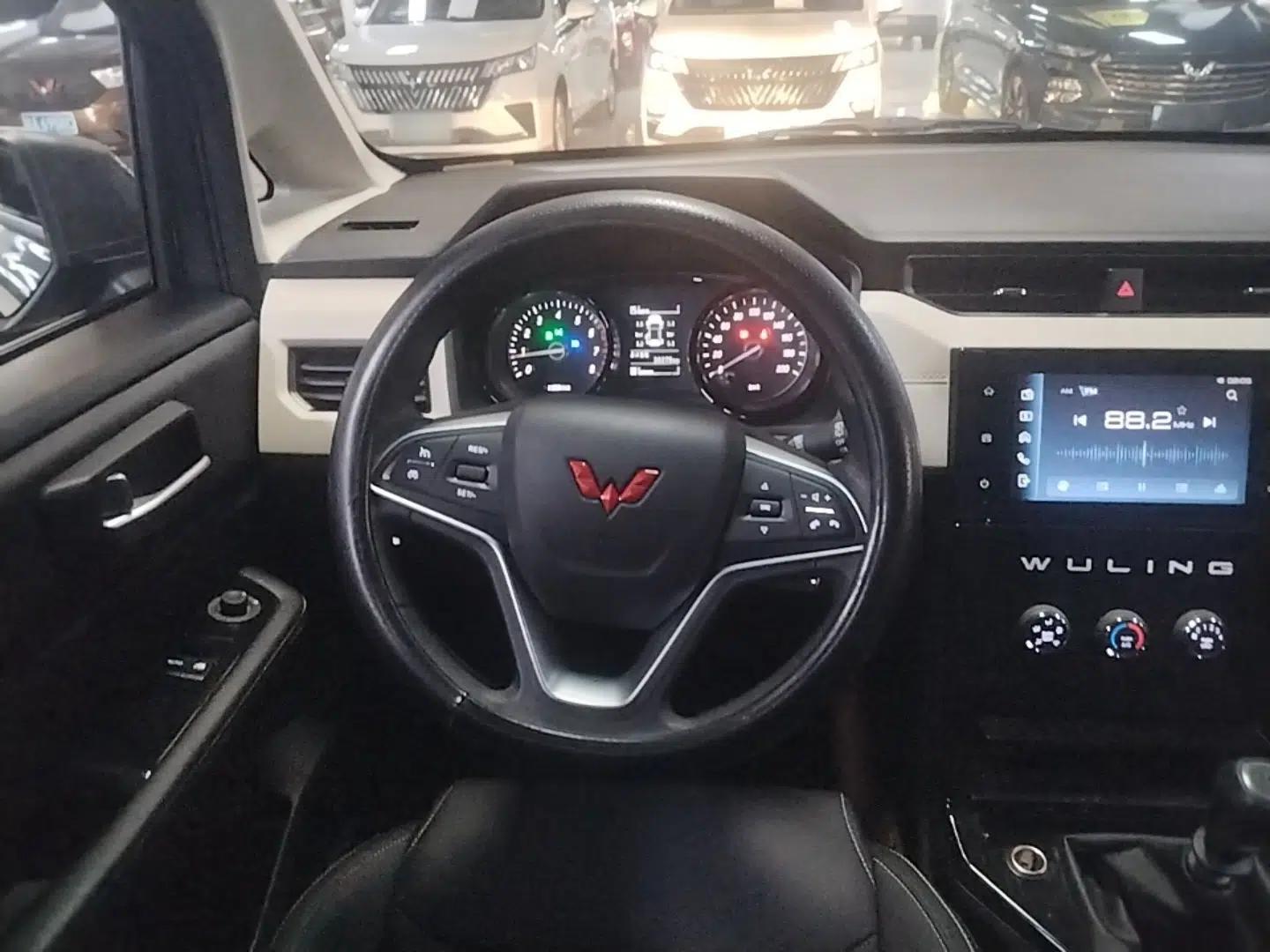Wuling Zhengcheng 2021 1.5T Manual Luxury Version — миниатюра 14