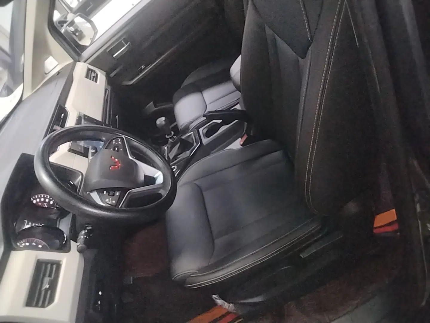 Wuling Zhengcheng 2021 1.5T Manual Luxury Version — миниатюра 18