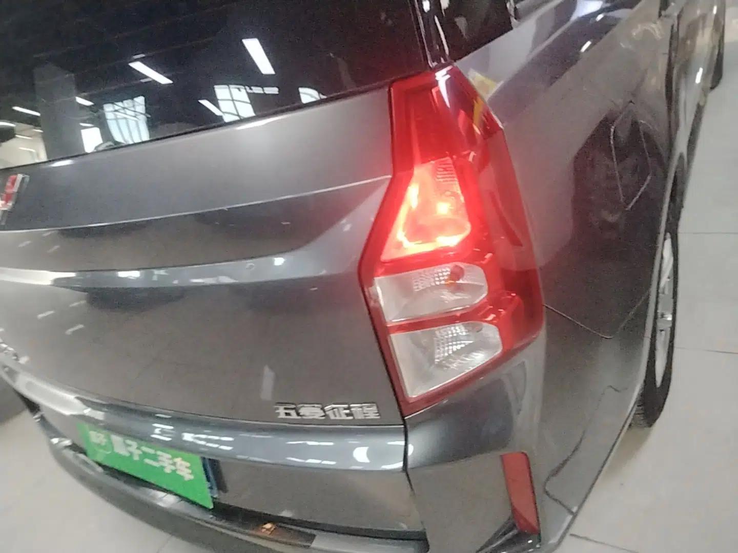 Wuling Zhengcheng 2021 1.5T Manual Luxury Version — миниатюра 7