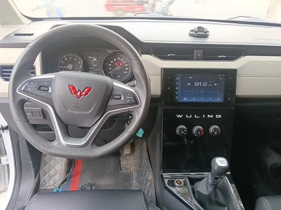 Wuling Zhengcheng 2021 1.5T Manual Luxury Version — миниатюра 13