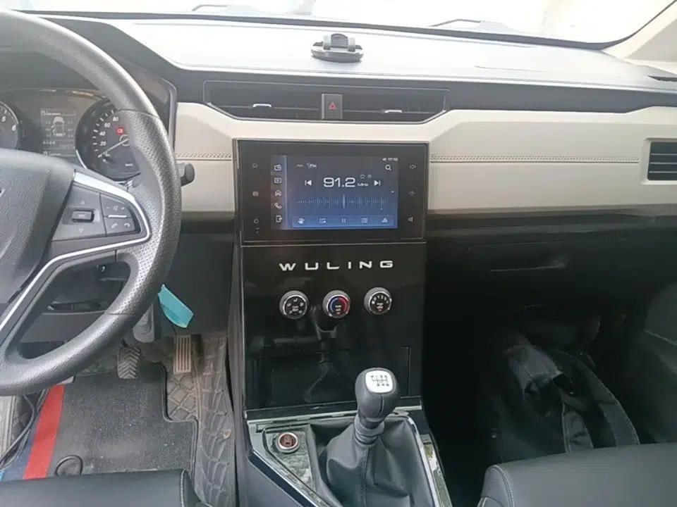 Wuling Zhengcheng 2021 1.5T Manual Luxury Version — миниатюра 16